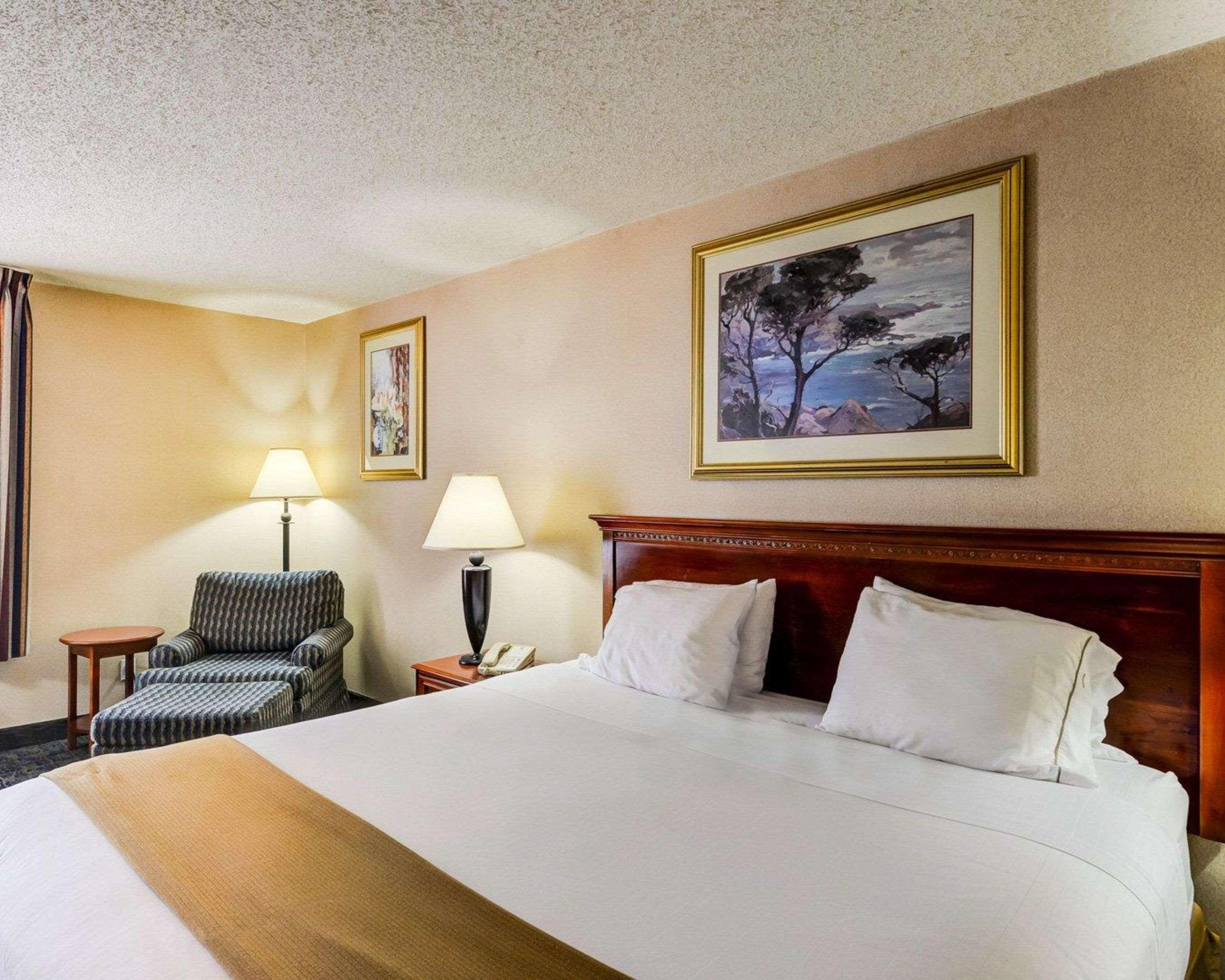 Quality Inn Spring Mills - Martinsburg North Kültér fotó