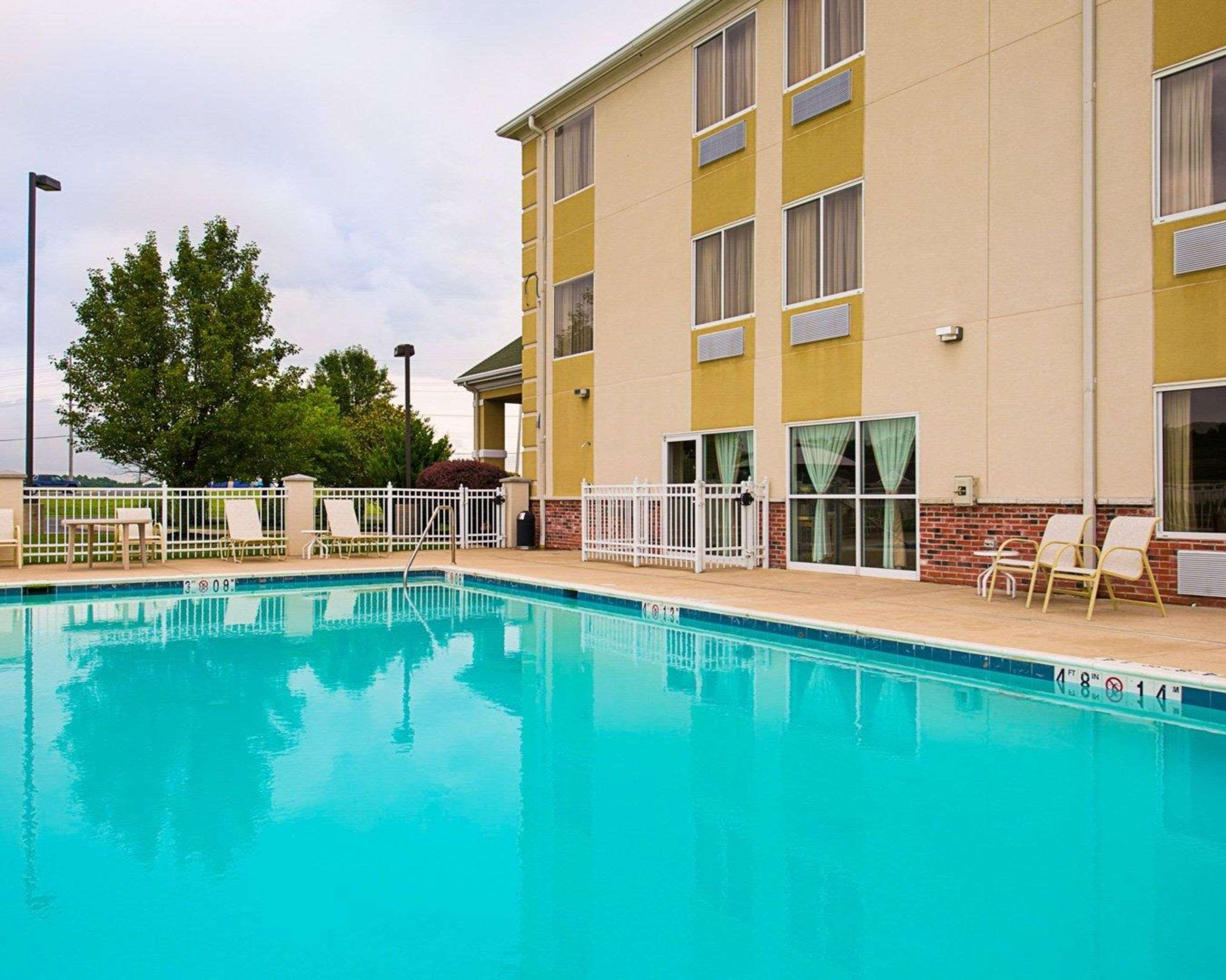 Quality Inn Spring Mills - Martinsburg North Kültér fotó