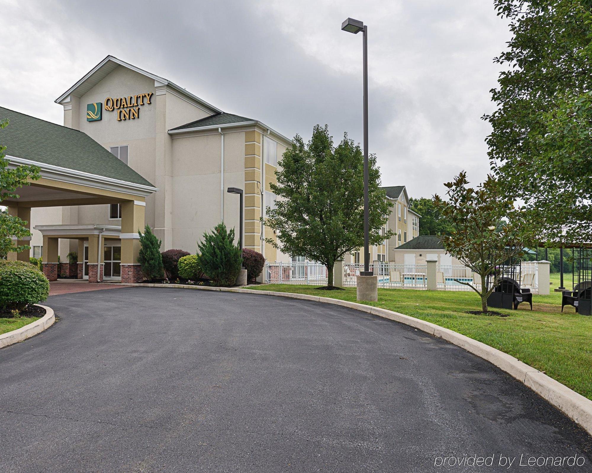 Quality Inn Spring Mills - Martinsburg North Kültér fotó